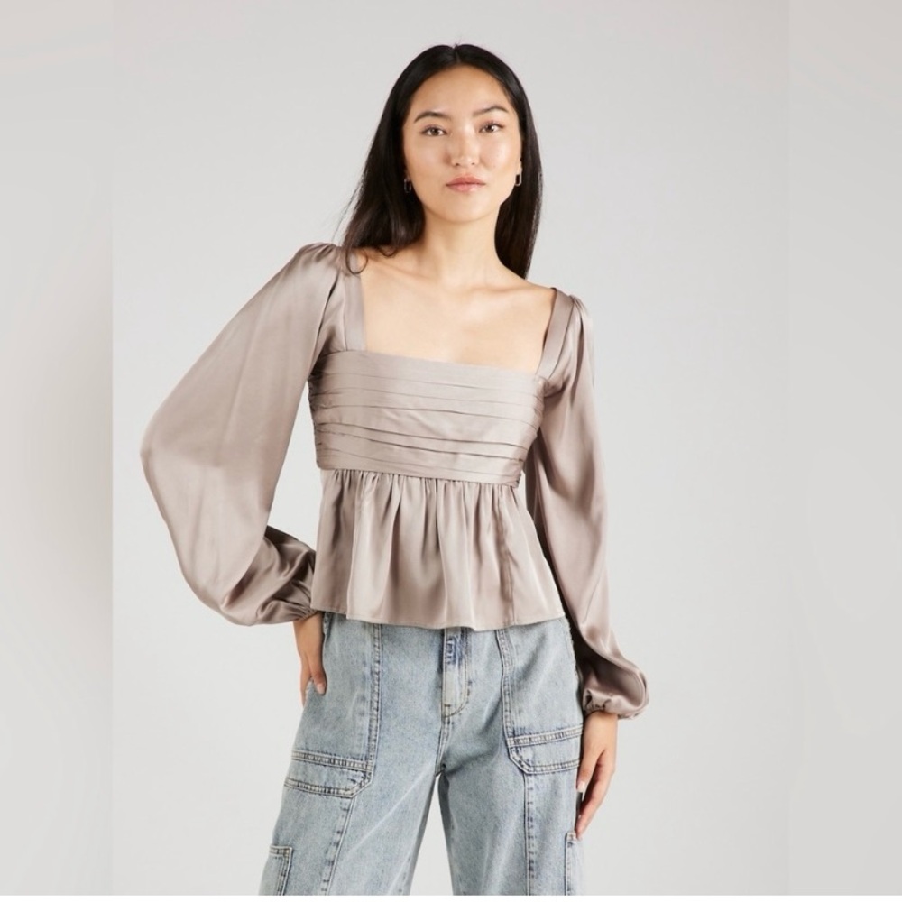 Abercrombie & Fitch Emerson Taupe Women's Top Size M